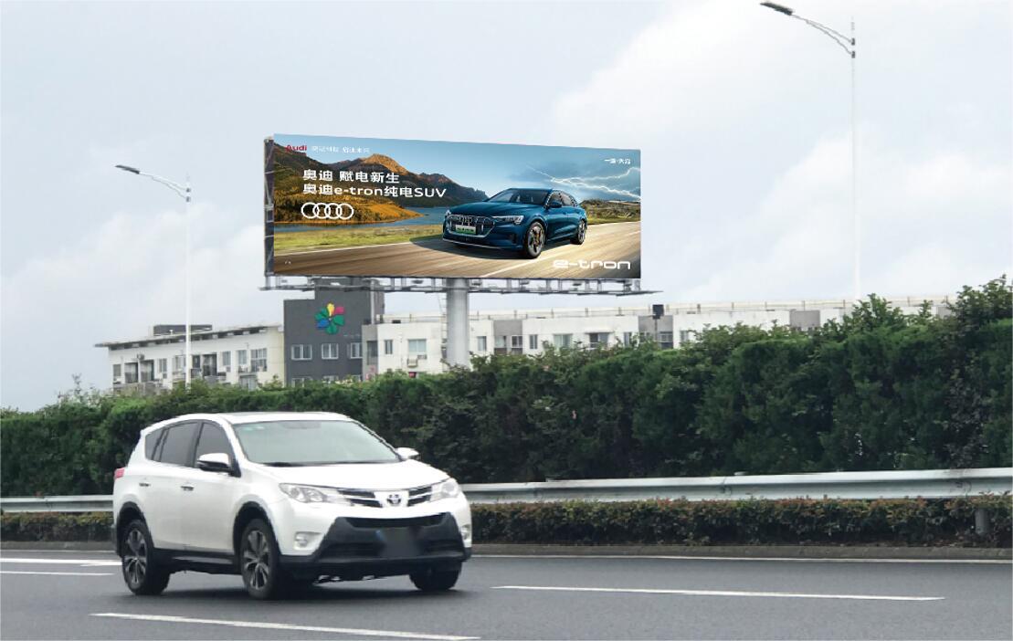 南京祿口機(jī)場(chǎng)高炮單立柱廣告